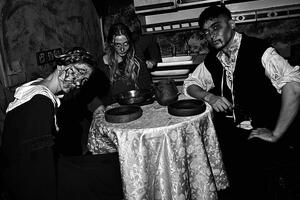 Фотография перформанса Ужас семьи Аргайл от компании Queen Quest (Фото 1)